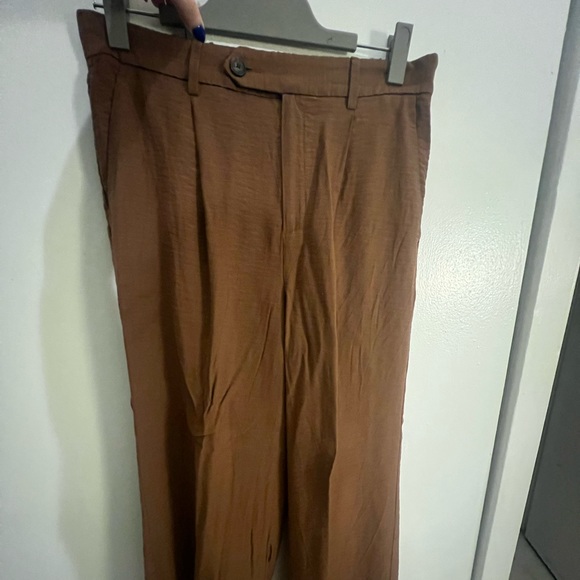 Banana Republic Wide Leg Trousers - Picture 2 of 5